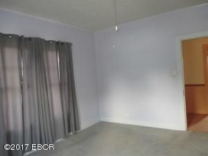 500 S Court St, Marion, IL 62959